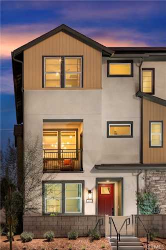 12825 Auburn Dr, Eastvale, CA 92880