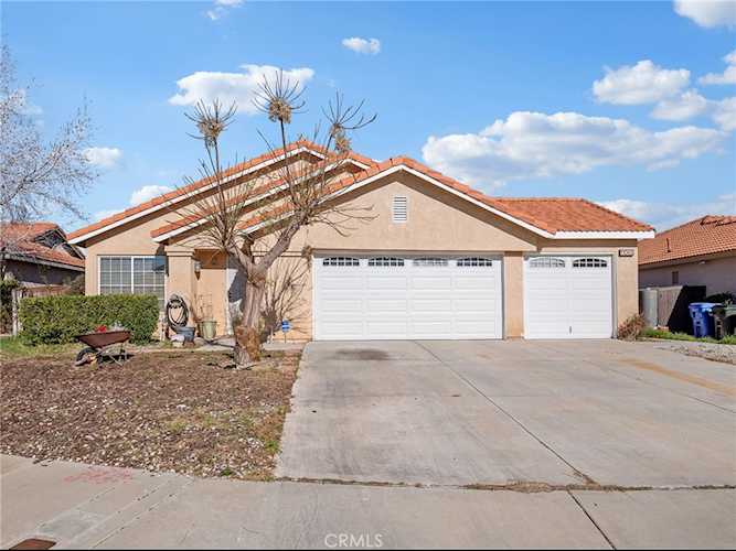 11068 Tamarisk, Adelanto, CA 92301