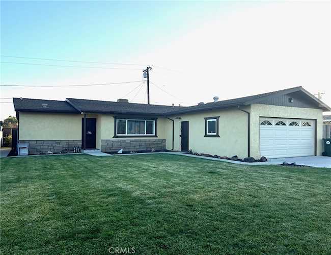 17375 Tullock St, Bloomington, CA 92316