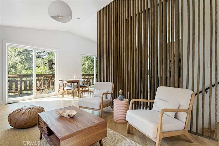 26287 Lake Forest Dr, Twin Peaks, CA 92391