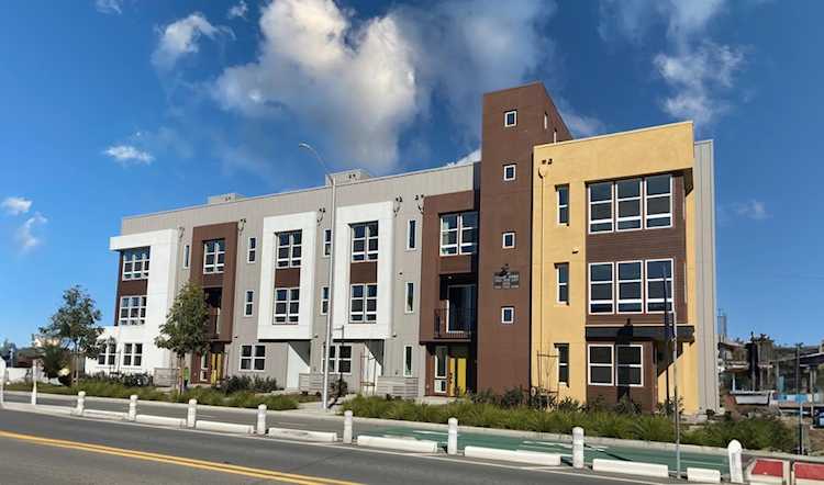 2053 2053 Clement Avenue, Alameda, CA 94501