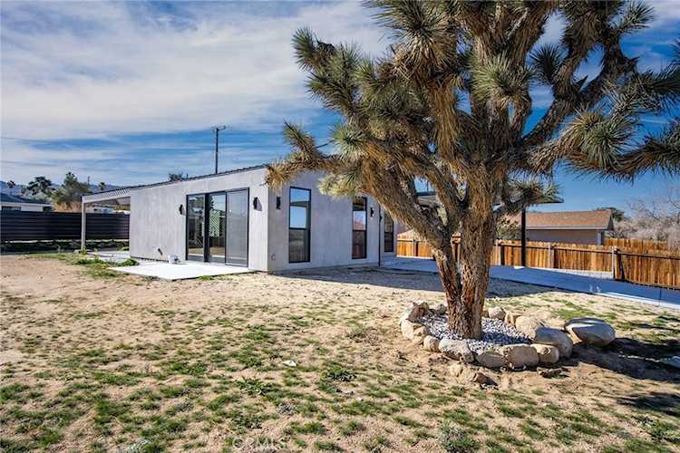 61523 Capilla, Joshua Tree, CA 92252