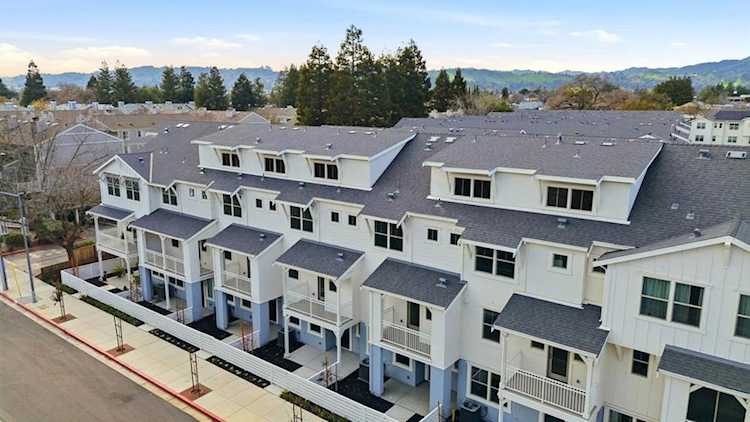 2737 Oak Rd, Walnut Creek, CA 94597