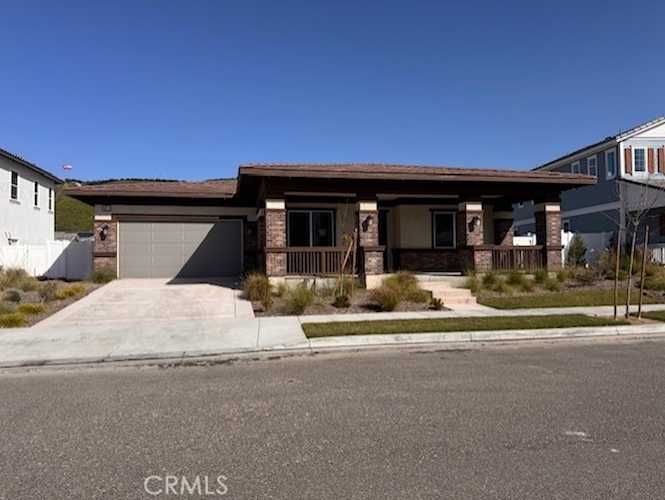 421 Rose St, Fillmore, CA 93015