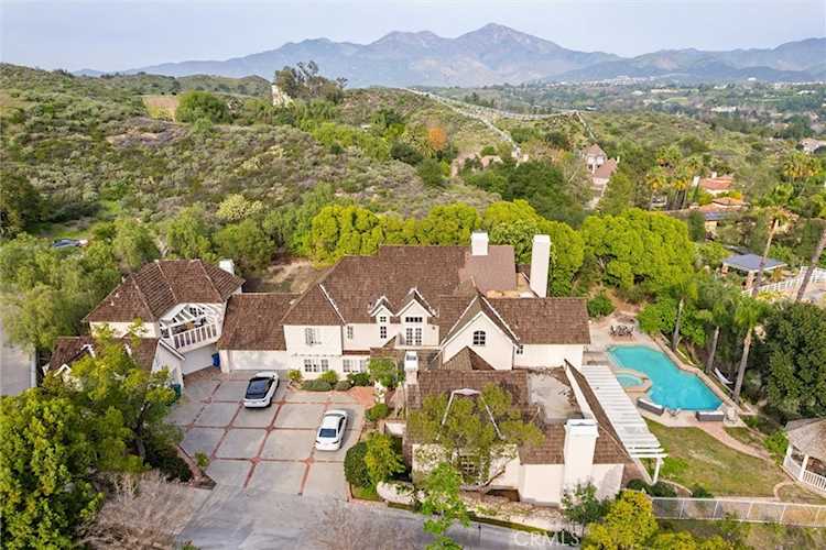 2 Via Terracaleta, Coto De Caza, CA 92679