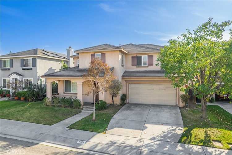 4863 Yale St, Montclair, CA 91763