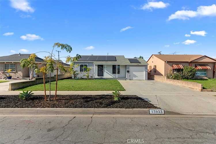 13933 Carpintero Ave, Bellflower, CA 90706