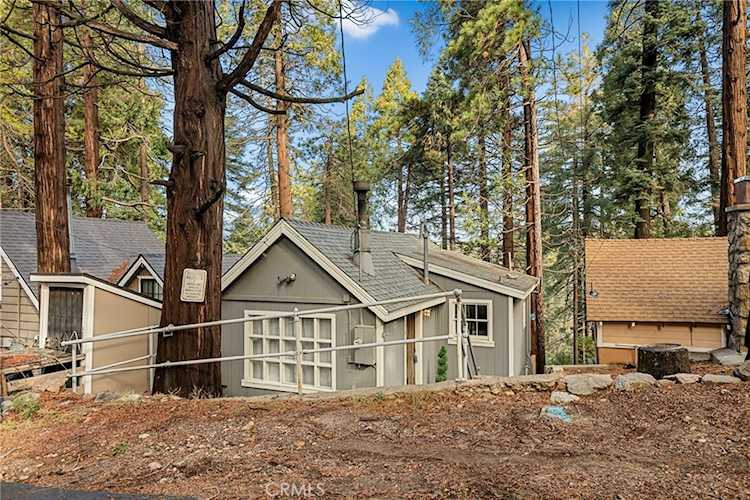 25616 Hi Ln, Twin Peaks, CA 92391