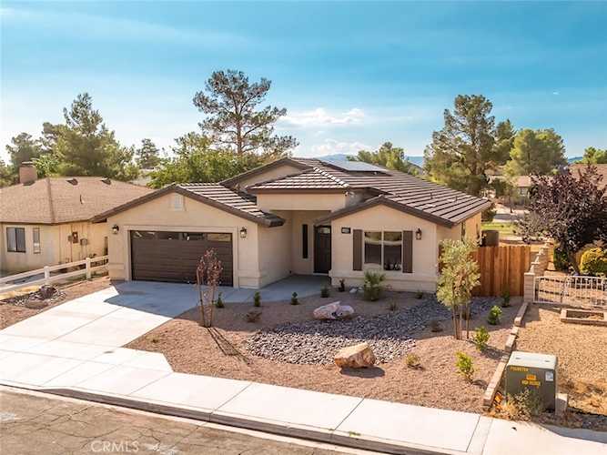 13835 Burning Tree Dr, Victorville, CA 92395