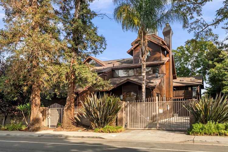 2216 Clarke Ave, East Palo Alto, CA 94303