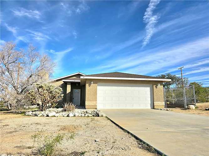 6543 Ivanpah, 29 Palms, CA 92277