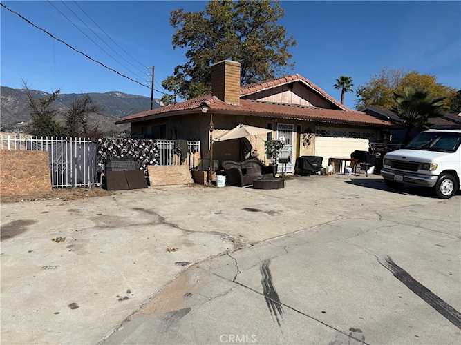 972 E Lynwood Dr, San Bernardino, CA 92404