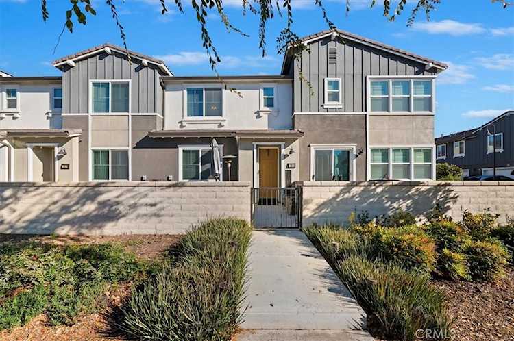 3562 E Moonlight St, Ontario, CA 91761