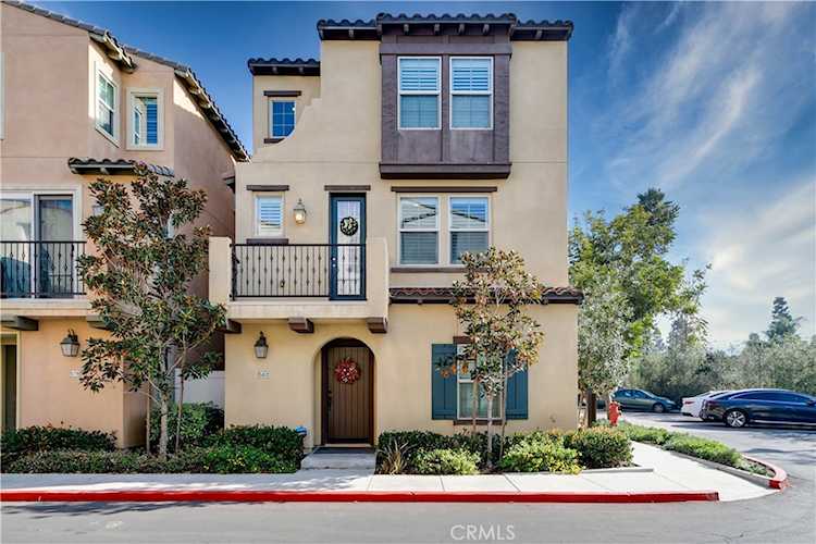 582 S Harbor Blvd, Santa Ana, CA 92704