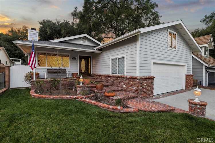 24123 Wildwood Canyon Rd, Newhall, CA 91321