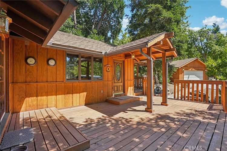 39370 Clearwater Dr, Yucaipa, CA 92399