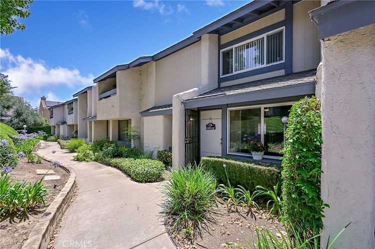 1585 Honeywood Ct, Brea, CA 92821