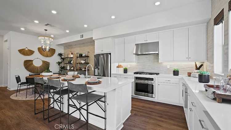 965 Walnut Terrace, Montebello, CA 90640