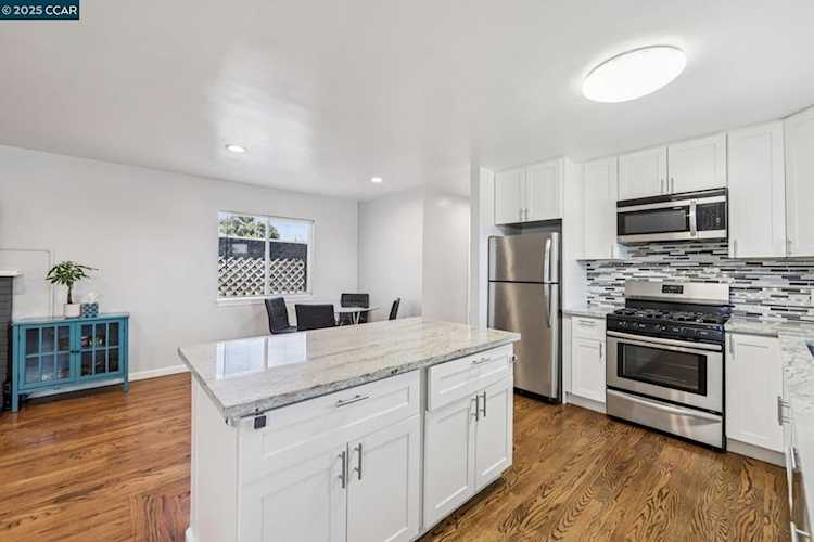 2110 Hellings Avenue, Richmond, CA 94801