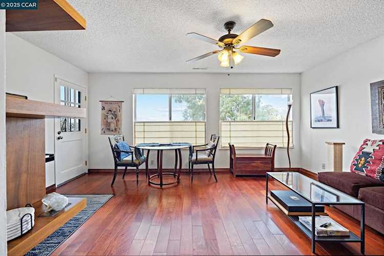 624 Primrose Ter, Pinole, CA 94564