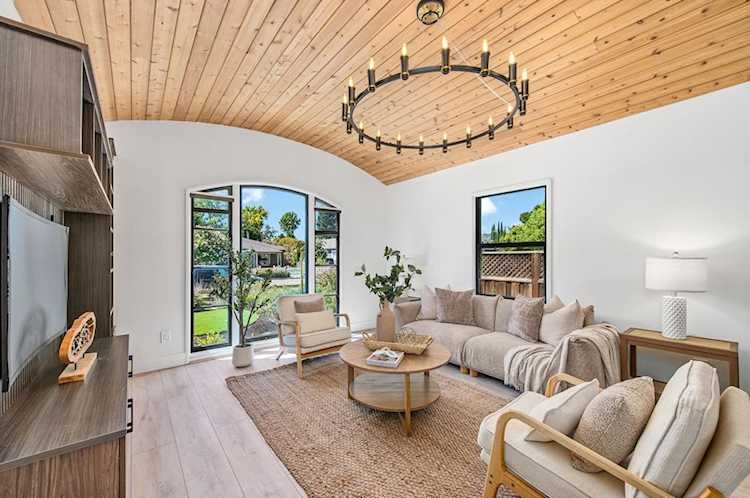 4073 Stanley Blvd, Pleasanton, CA 94566