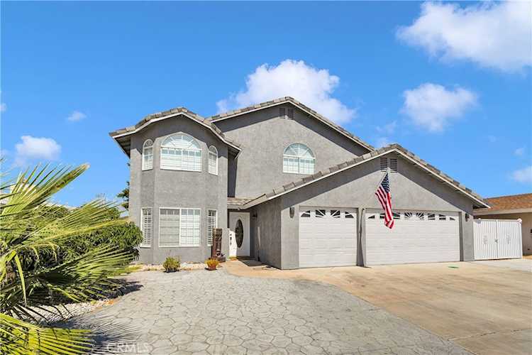 13046 Bermuda Dunes Rd, Victorville, CA 92395