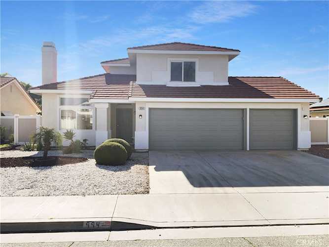 994 Reinhart St, San Jacinto, CA 92583