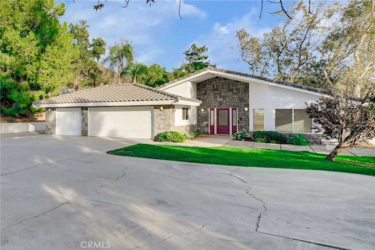 5385 Park Ln, San Bernardino, CA 92404