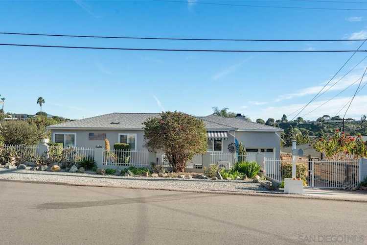 2017 El Prado Ave, Lemon Grove, CA 91945