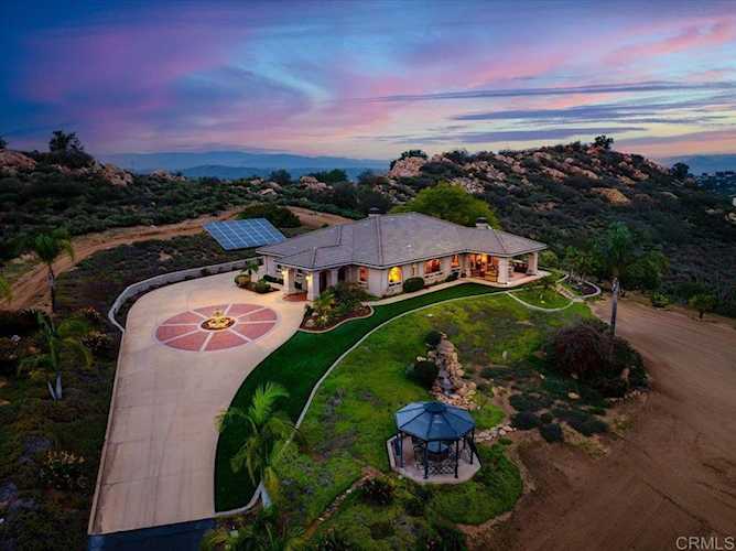 19894 Via Vista Grande, Ramona, CA 92065