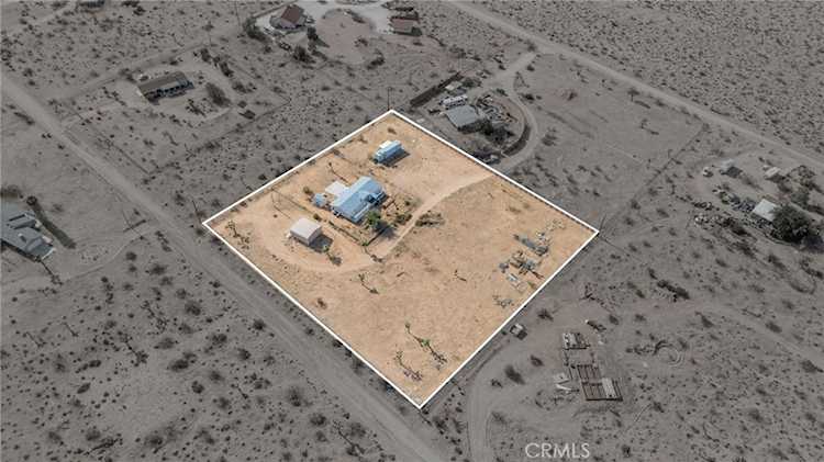 324 Anita Rd, Landers, CA 92285