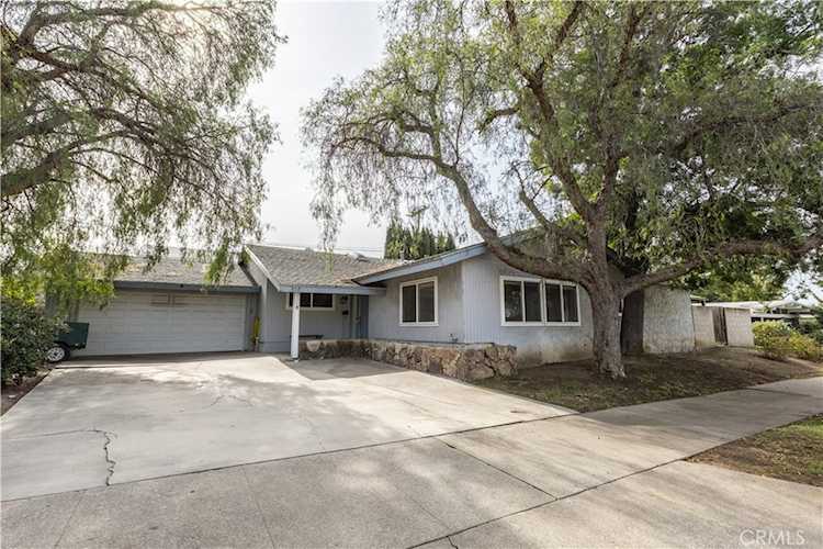 910 E Glendale, Orange, CA 92865