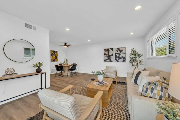 239 Breuner Drive #4, Roseville, CA 95678