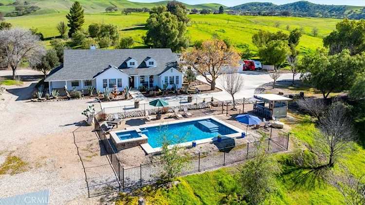 76945 Indian Valley, San Miguel, CA 93451