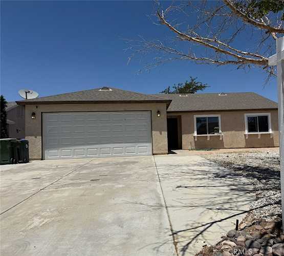 10434 Peach Ct, Adelanto, CA 92301