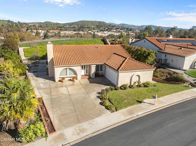 675 Whispering Oaks Place, Newbury Park, CA 91320