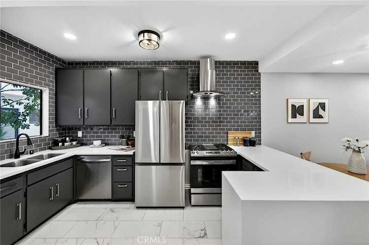 2500 Abbot Kinney Blvd #9, Venice, CA 90291