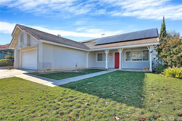 29345 Breakwater, Lake Elsinore, CA 92530