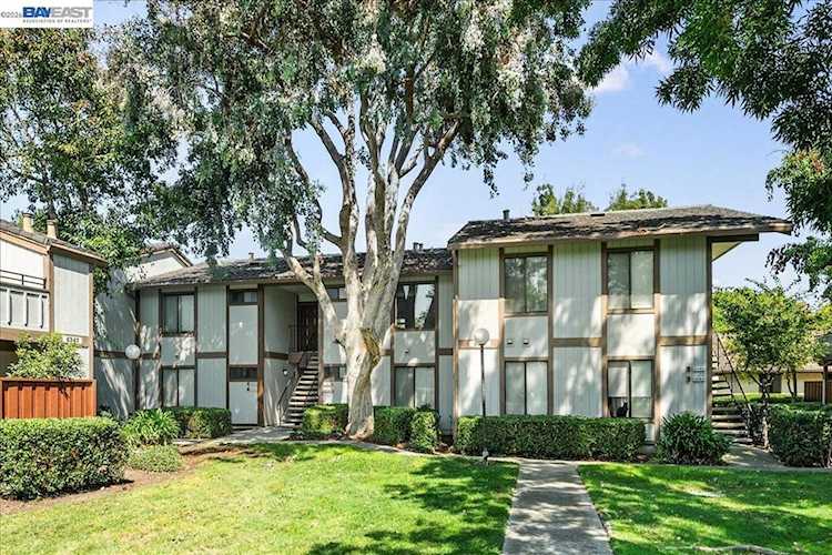 6318 Joaquin Murieta Ave #F, Newark, CA 94560
