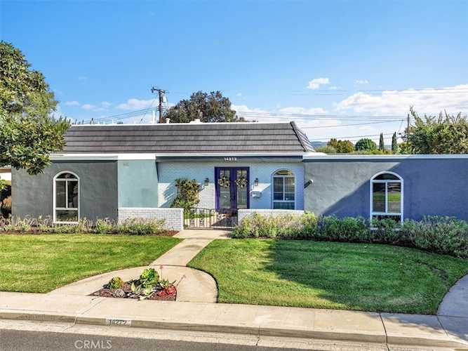 14272 Acacia Dr, Tustin, CA 92780