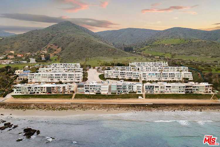 11918 Whitewater Ln, Malibu, CA 90265