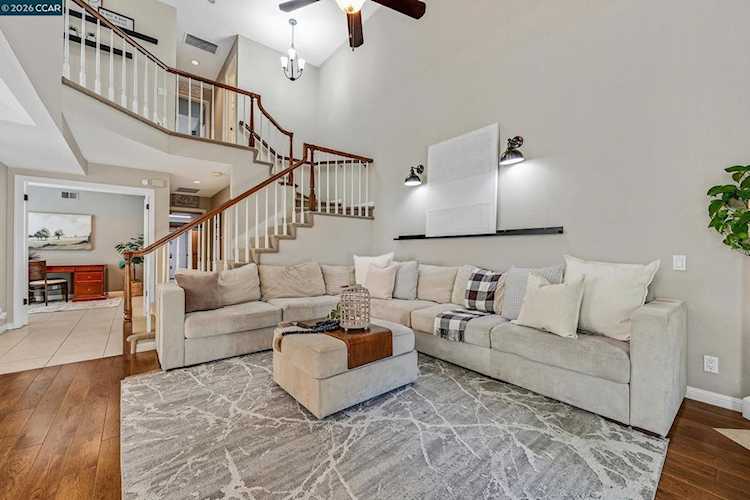 60 60 Rainbow Cir, Danville, CA 94506