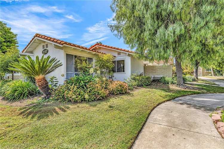 2197 E Via Mariposa #B, Laguna Woods, CA 92637