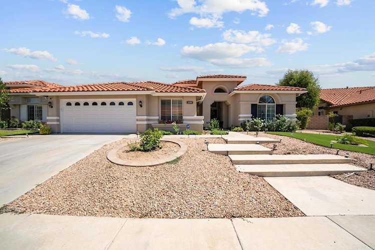 1999 Pecan Tree St, Hemet, CA 92545