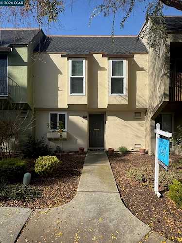 1037 Via Bonita, Alameda, CA 94502-6841