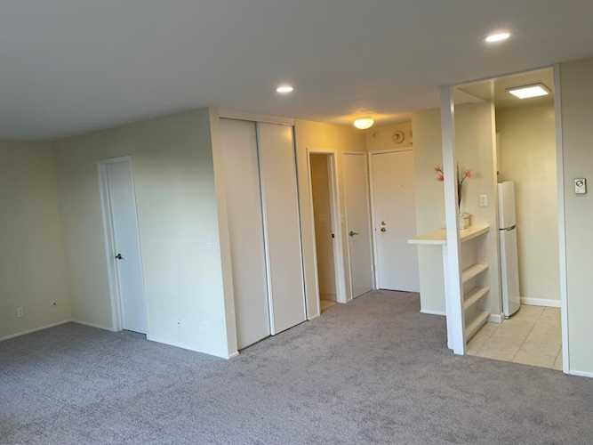 6 Captain Dr #E242, Emeryville, CA 94608