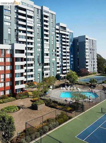 555 Pierce St #1030, Albany, CA 94706