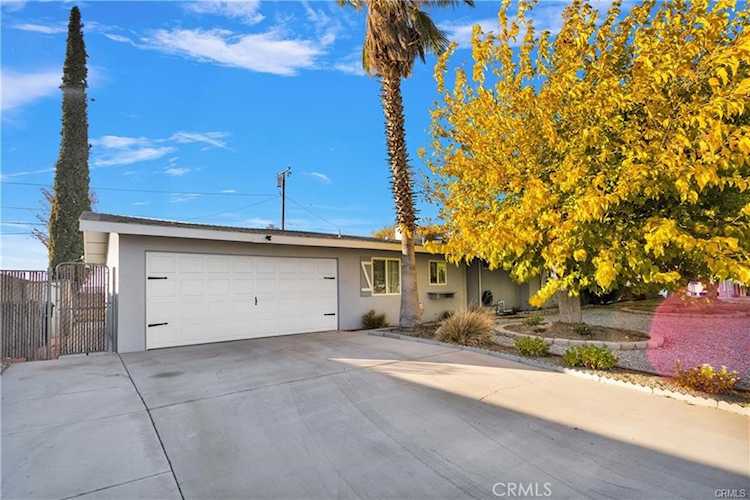 15084 Condor Rd, Victorville, CA 92394