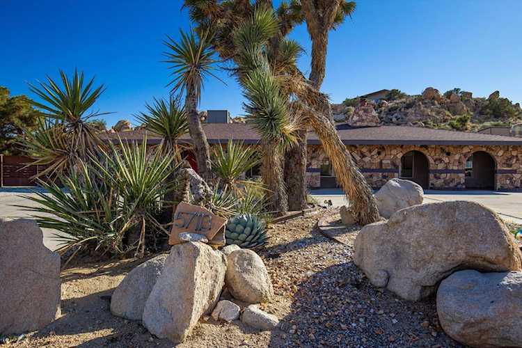 57113 Farrelo Rd, Yucca Valley, CA 92284