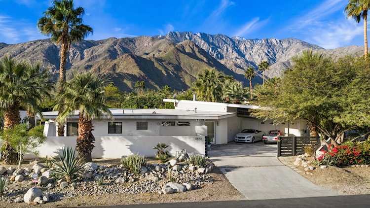 2555 N Junipero Ave, Palm Springs, CA 92262